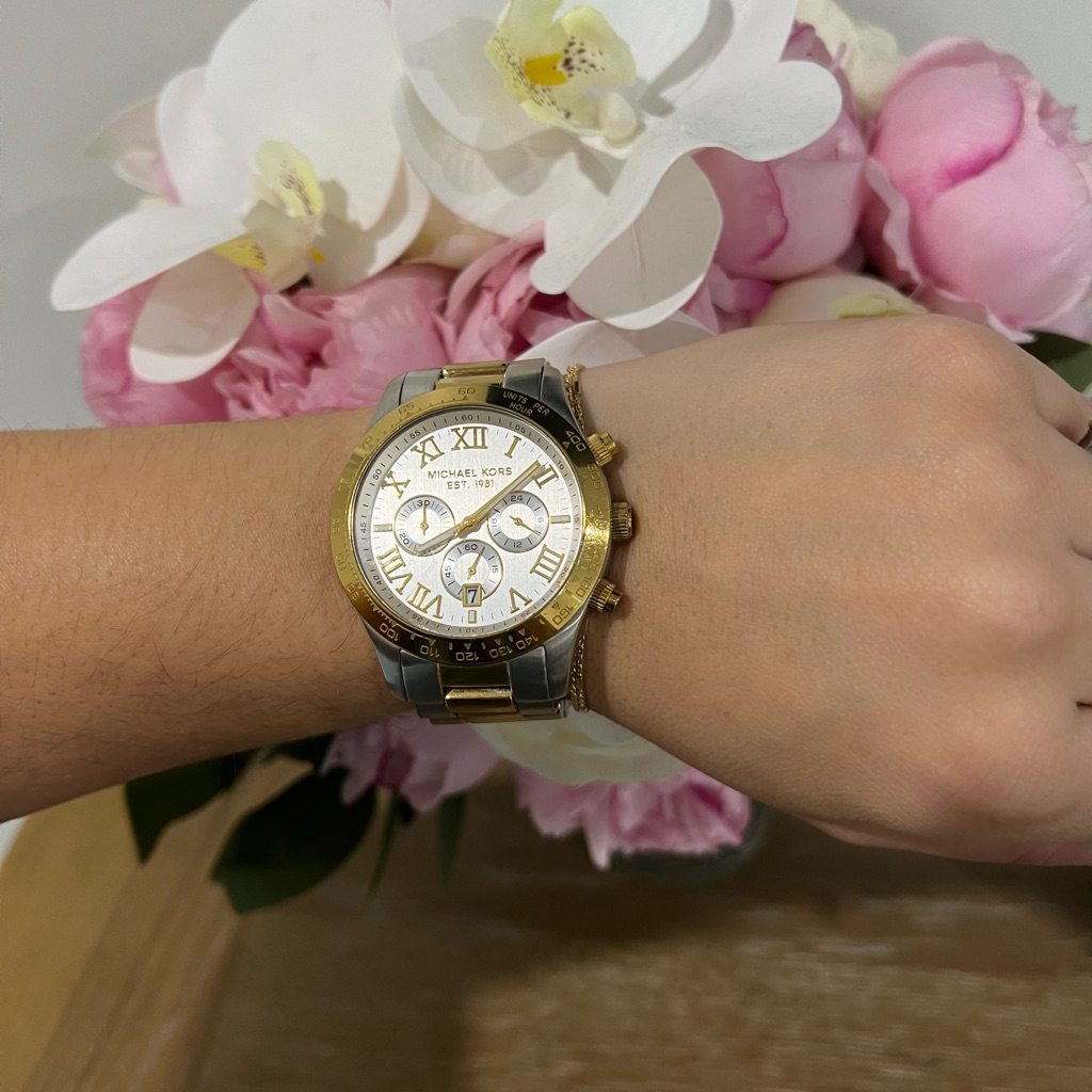 Authentic Michael Kors Mk8229 Twotone Silver  Gold Chronograph Watch